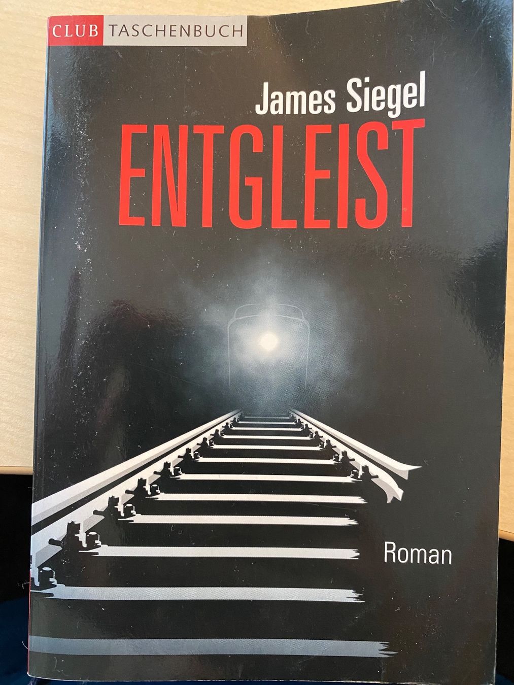 Libri: James Siegel - Entgleist – Usato da Däniken SO venduto da Borilein
