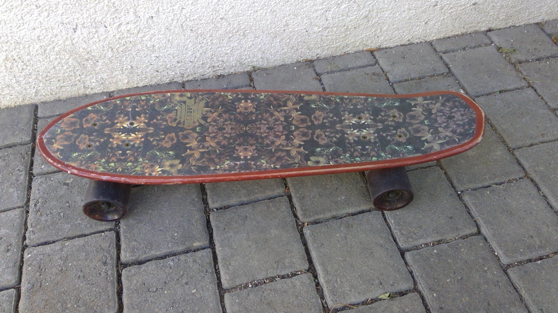Globe Skateboards: Skate Board GLOBE - Länge 65 cm - gebraucht – Usato da Richterswil venduto da Baggenstoss