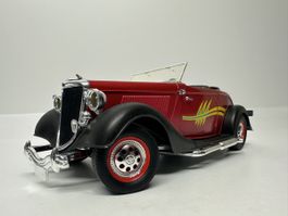 1934 Ford V8 Roadster 1:19 (1:18) Hot Rod, SOLIDO