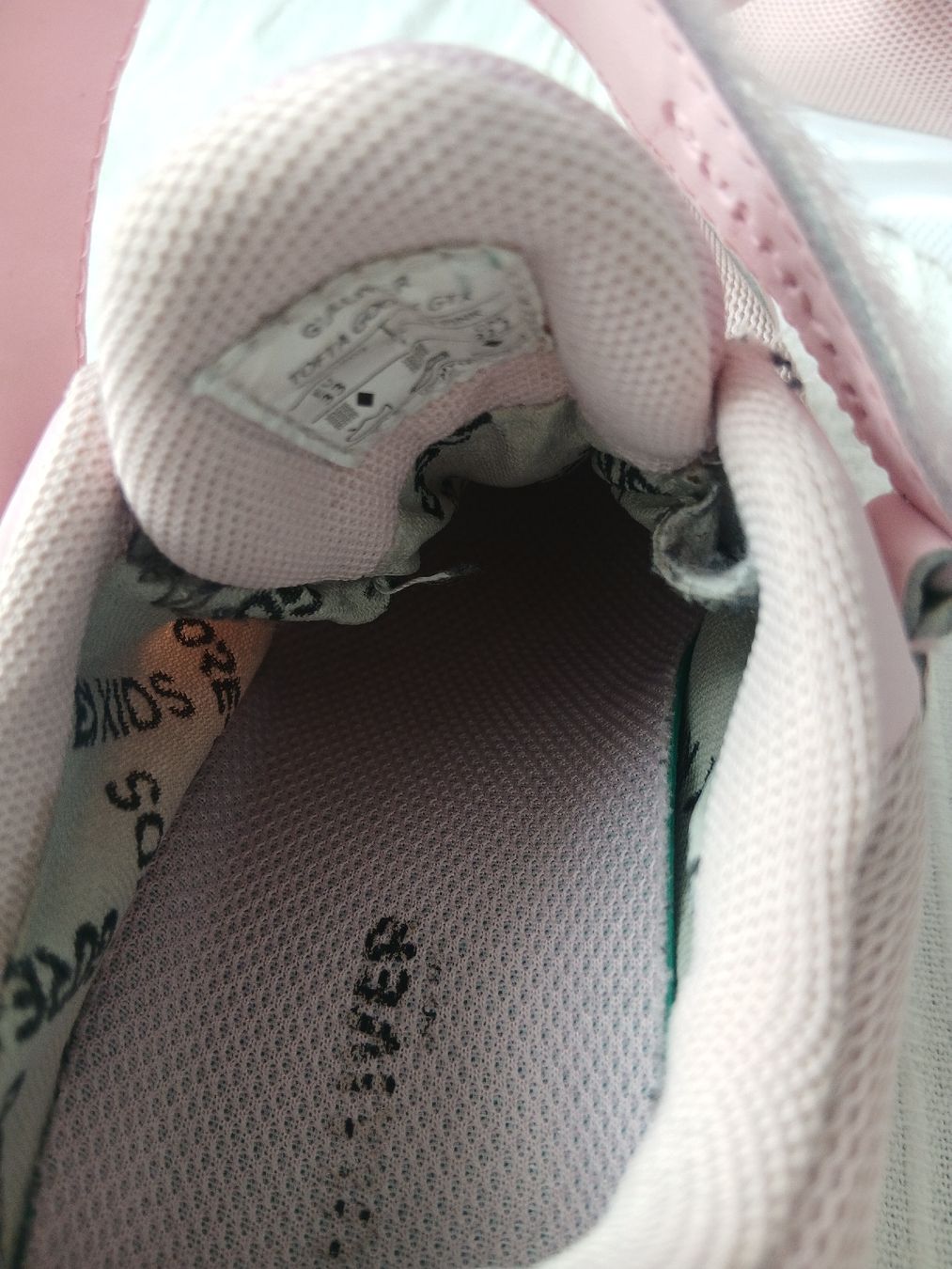 Scarpe per ragazze: GoreTex Laufschuh Gr. 33 – Usato da Bischofszell venduto da Mama_x 1