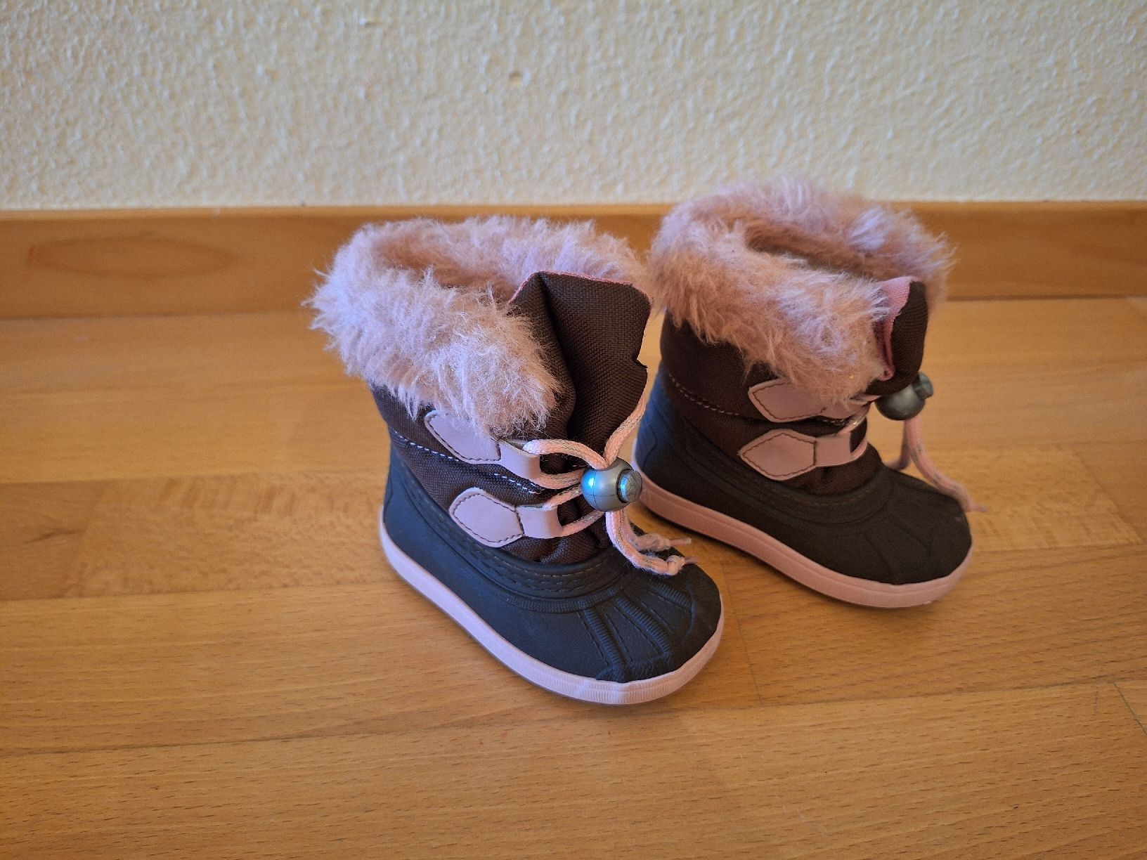 Chaussures filles: Stups Winterschuhe in Gr. 18/19 – D'occasion à Oberrieden par man_9tm2