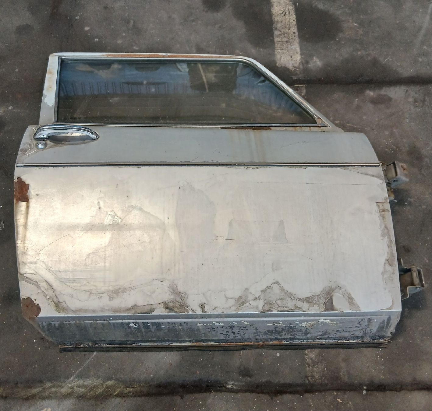 Saab Tutti pezzi di ricambio auto: Portière droite Saab 99 – Usato da la heutte venduto da Auto-stock