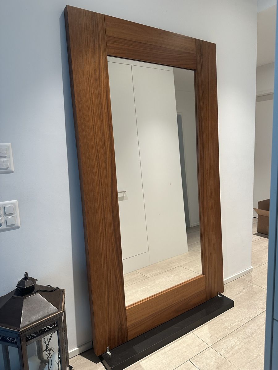 Spiegel: Large mirror with wood frame – Neu (gemäss Beschreibung) aus Dietlikon von DimitraS