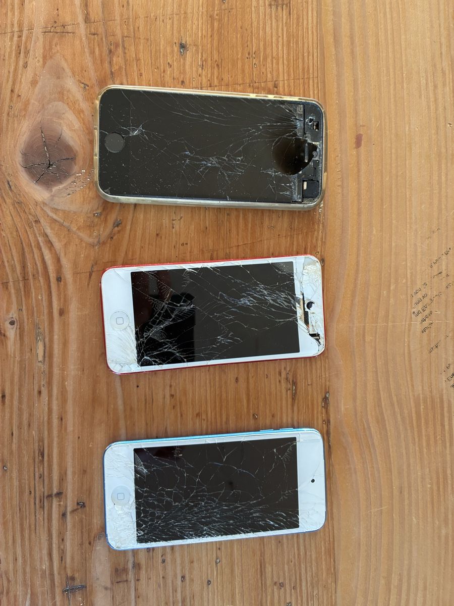 Apple Telefoni cellulari / Smartphones: 2x Ipod Touch & Ipone 5 DEFEKT – Difettoso da Zürich venduto da werq 1