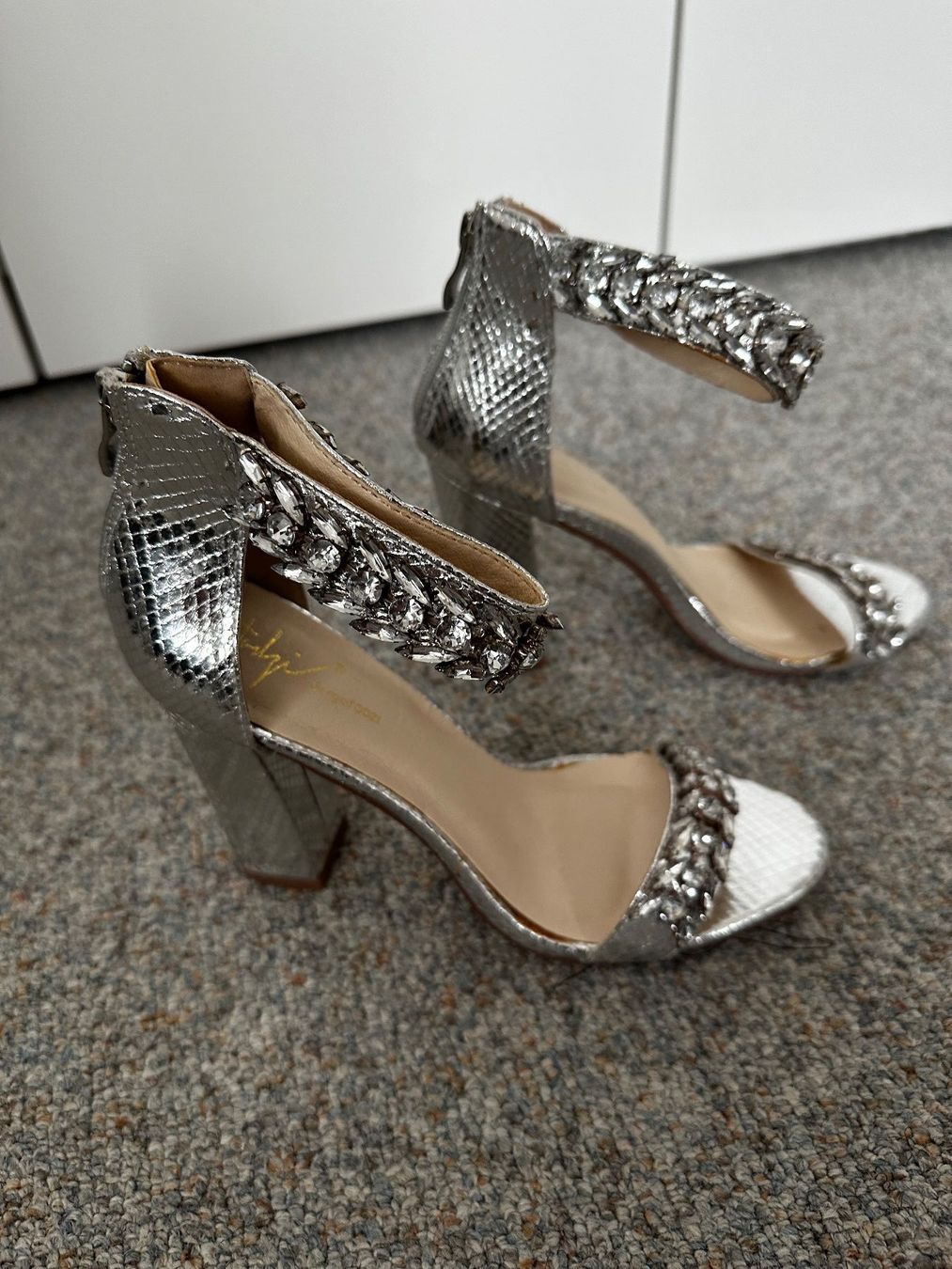 Damenschuhe: Damen Pumps von Sergio Todds Grösse 39 – Gebraucht aus Wagenhausen von vintagesecondhand 2