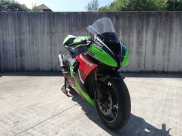 Kawasaki ZX10R Rennmotorrad Rennstrecke