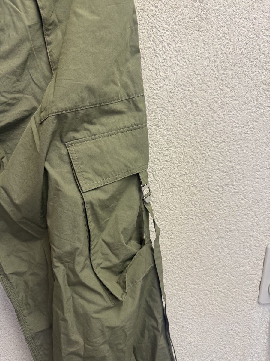 H&M Pantaloni: H&M Atelier S/S 2026 Hose – Nuovo (secondo la descrizione) da Biel/Bienne venduto da lichterhoh 1
