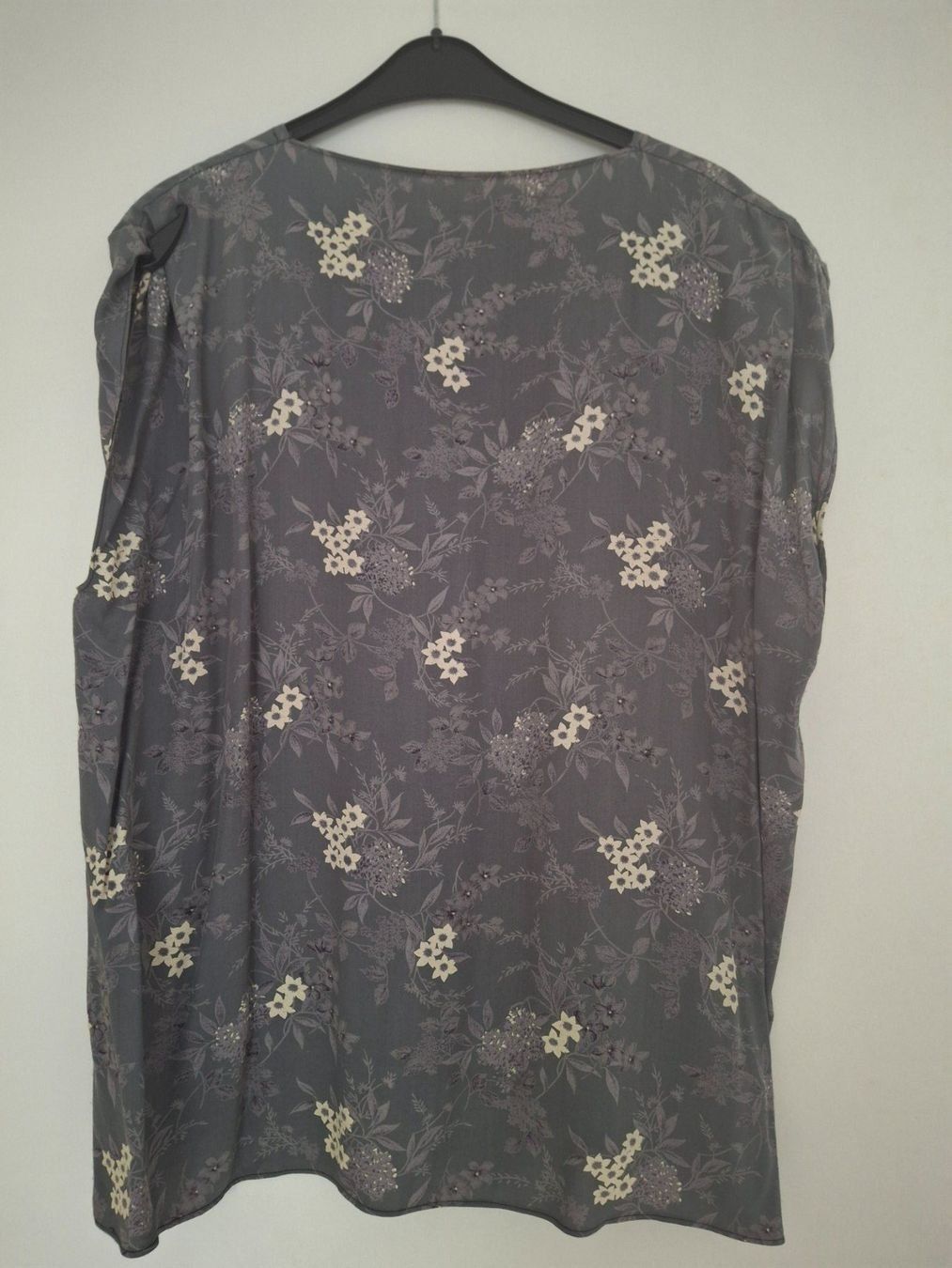 Camicette: Chice Bluse mit Blumenmuster, Grosse Grössen – Nuovo (secondo la descrizione) da WALTERSWIL SO venduto da thb_ybm8 1