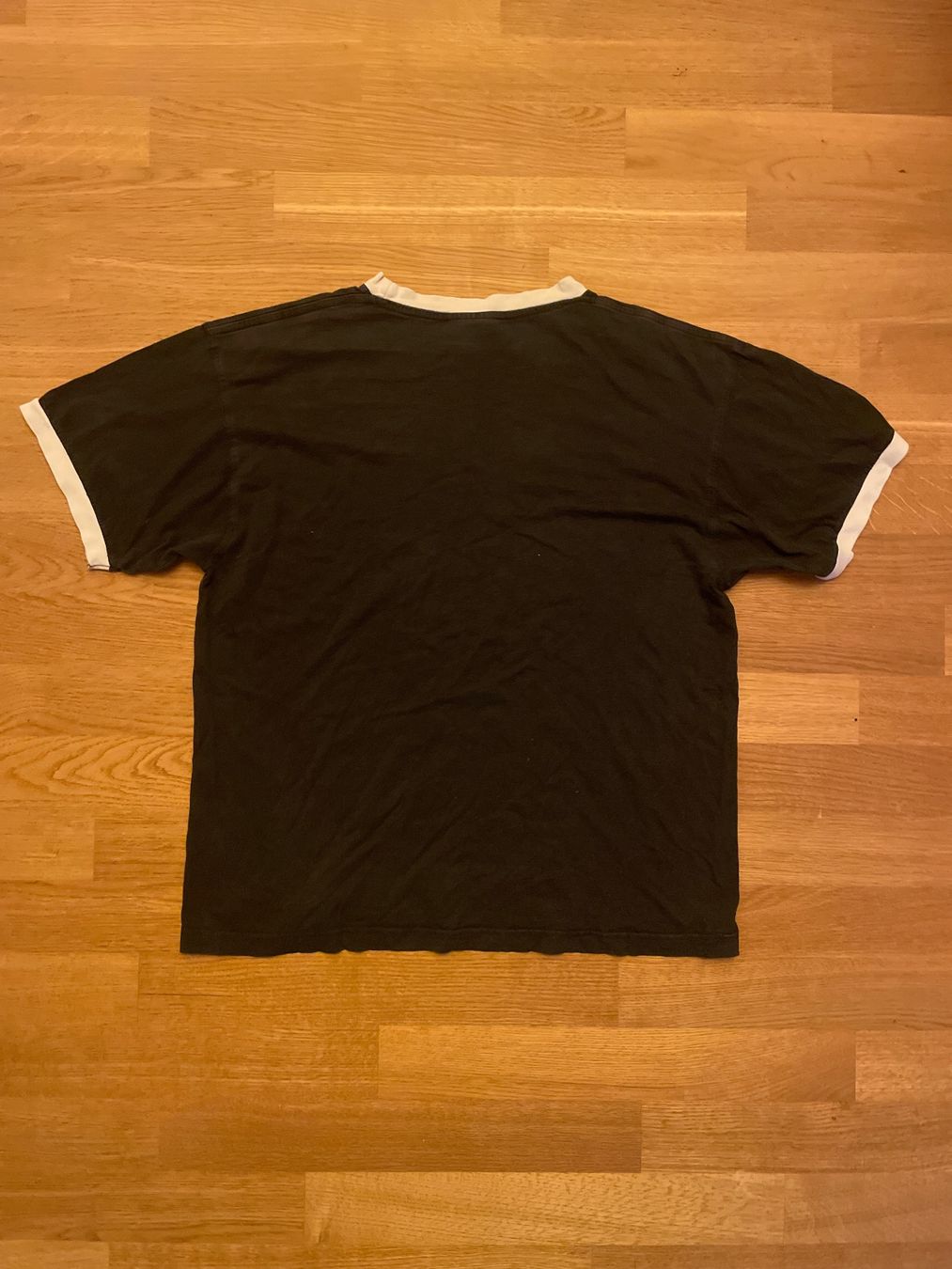 T-shirt: T-Shirt – Usato da Thun venduto da MoDRu1 1