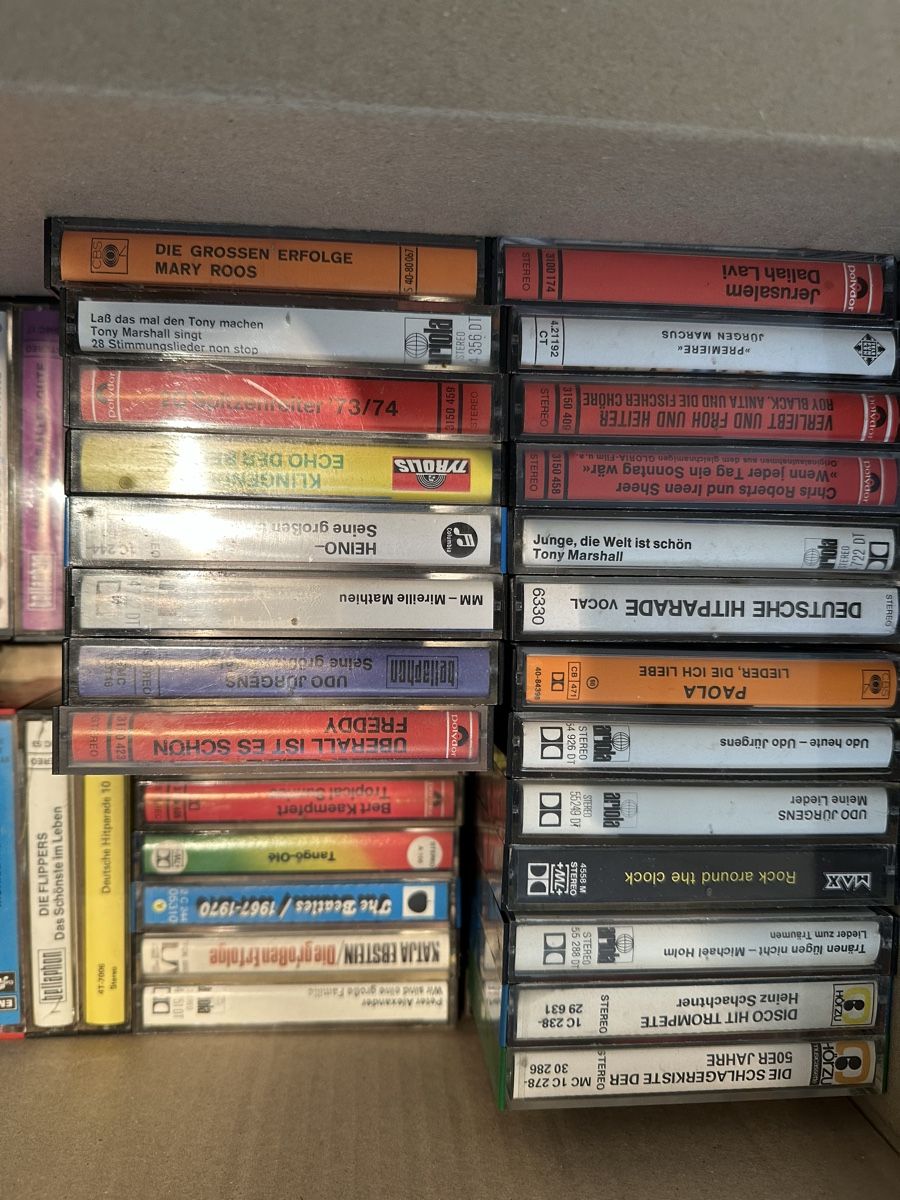 Kompaktkassetten: Musik-Kassetten  – Gebraucht aus Walperswil von sgo_8xp7 1