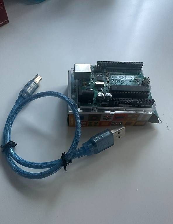 Componenti elettronici: Arduino Uno and Play Zone kit – Usato da Zürich venduto da eliab02