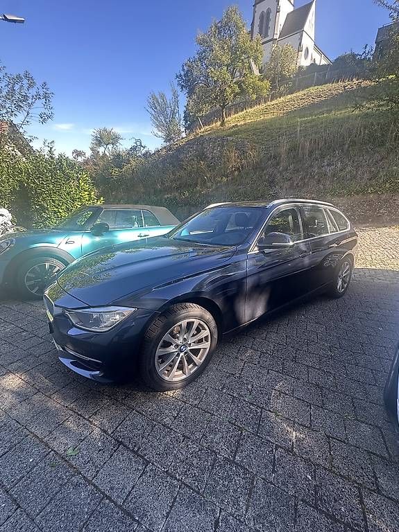 Automobili: BMW 320d xDrive Touring  gepflegt – Usato da Gebenstorf venduto da Suisse1956