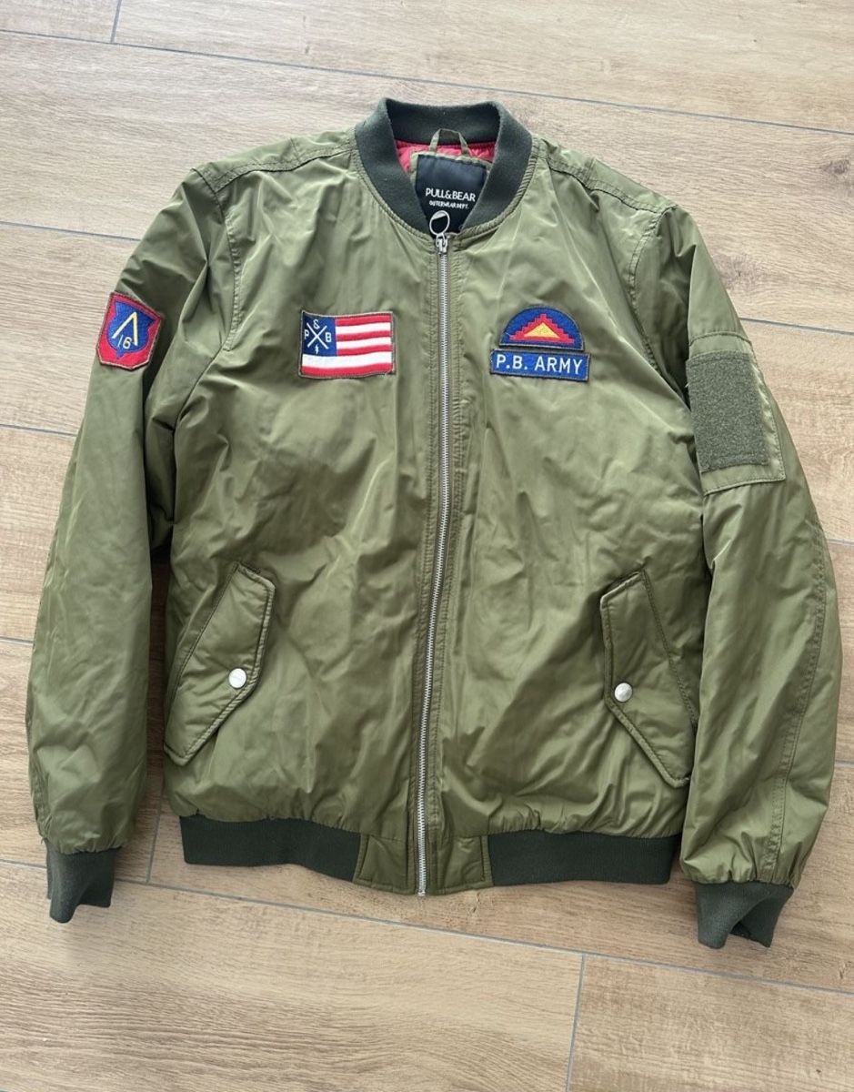 Giacche: Pull&Bear Bomber Jacke, Khaki, Grösse XL – Usato da Waltenschwil venduto da kneda