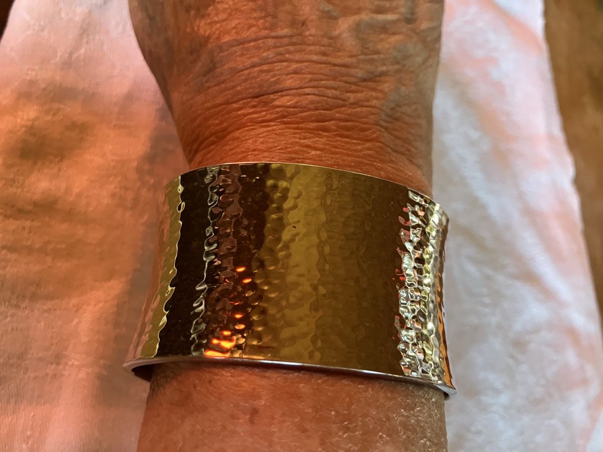 Calvin Klein Bracciali & Braccialetti: Silberfarbene Armspange von Calvin Klein – Nuovo (secondo la descrizione) da Bassersdorf venduto da groovygremlin