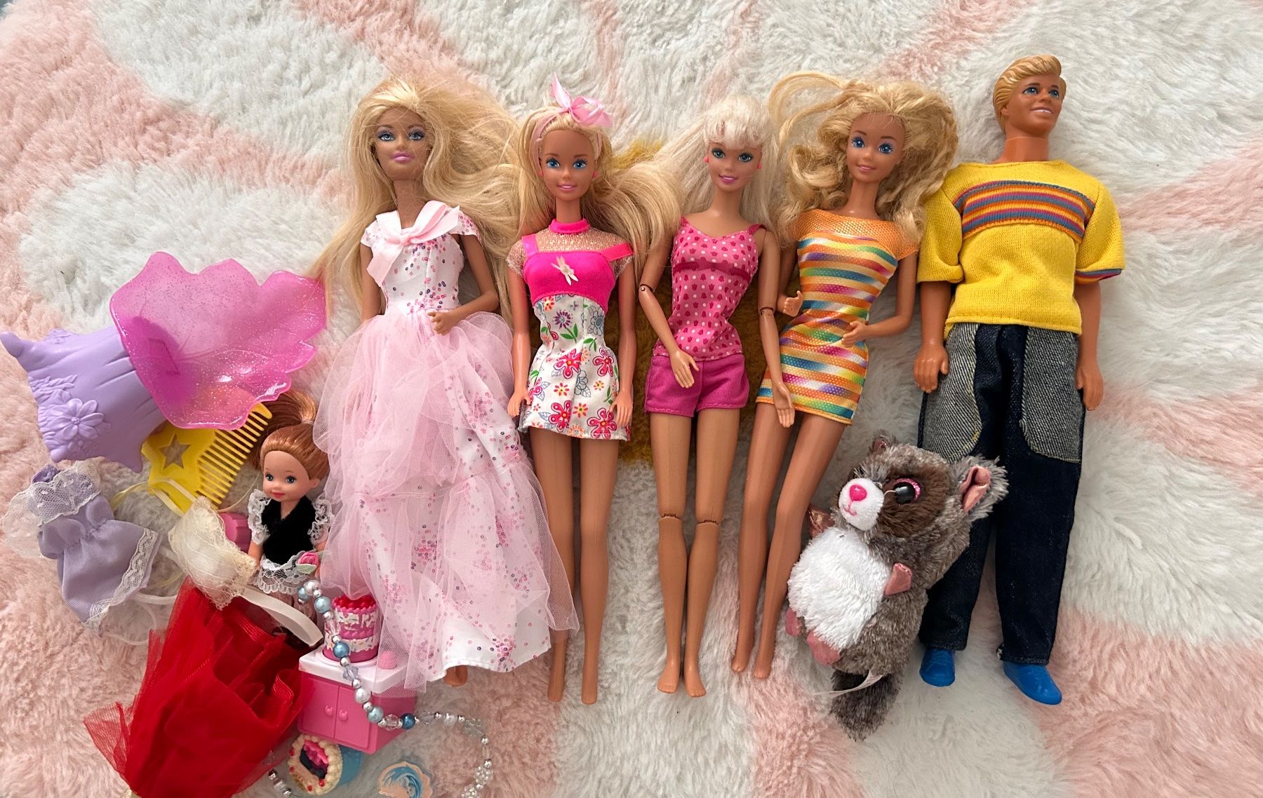 Poupées: lot Barbies vintage – D'occasion à Villeneuve VD par sge_7fbm 1