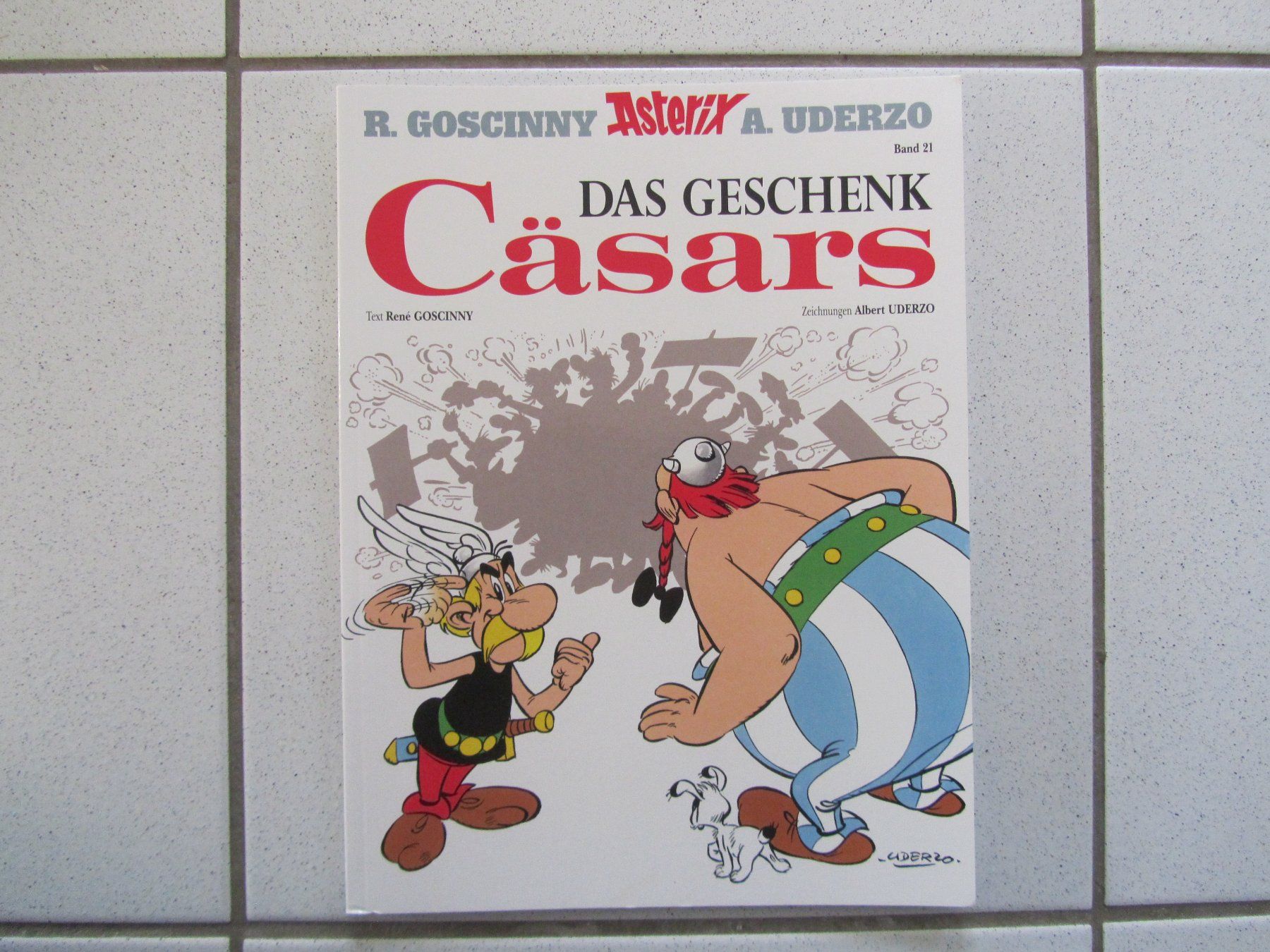 Fumetti: Asterix, Das Geschenk Cäsars, Band 21 - top Zustand – Usato da Weiningen ZH venduto da dietsch57
