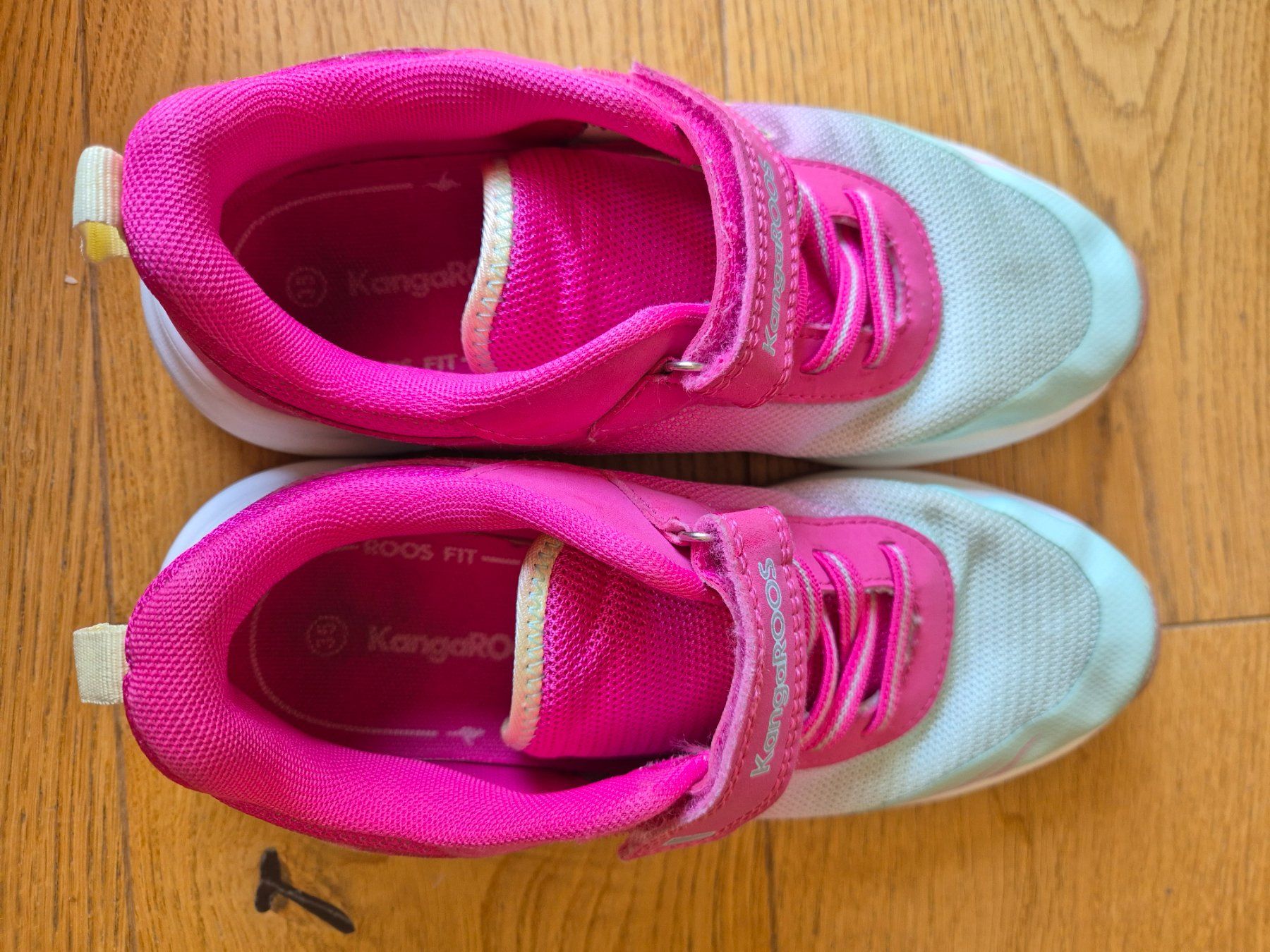 Scarpe per ragazzi: KangaROOS Kinder Turnschuhe Grösse 35 – Usato da Mollis venduto da Kekie 3