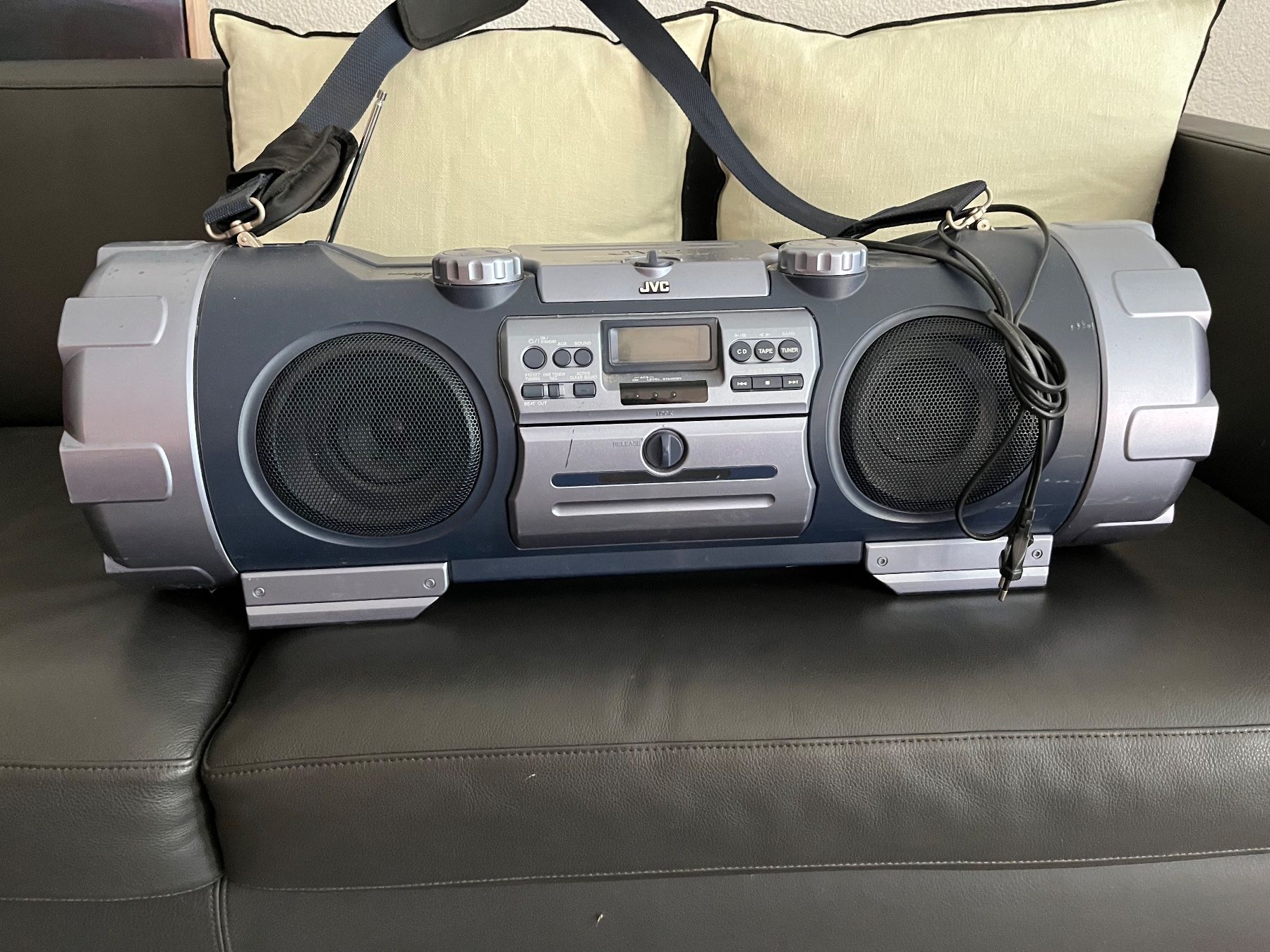 JVC Multimediaplayer & Streamer: Ghettoblaster JVC – Gebraucht aus Winterthur von Mng14