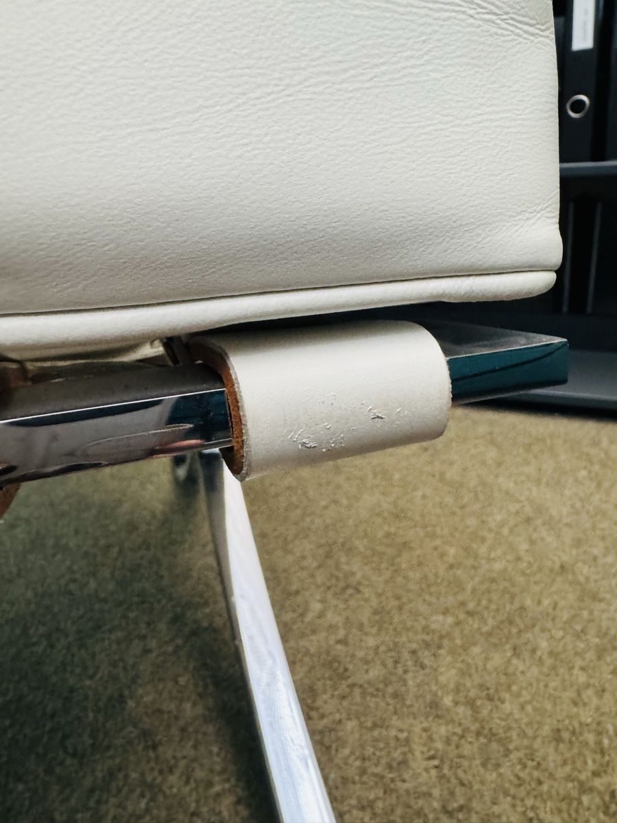 Knoll Poltrone: Knoll Barcelona Chair – Usato da Luzern venduto da liederli 5