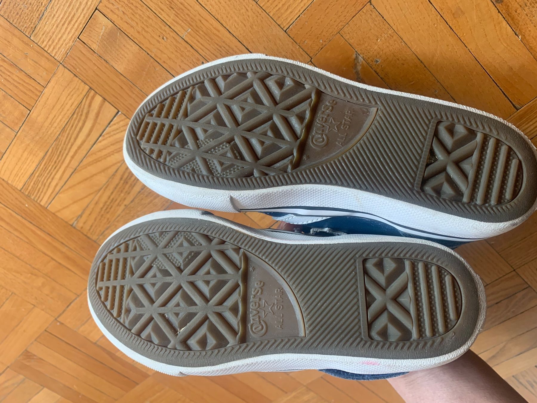 Converse Scarpe da uomo: All Star Converse 30 aus leder – Usato da Gutenswil venduto da Bregenzer8610 4