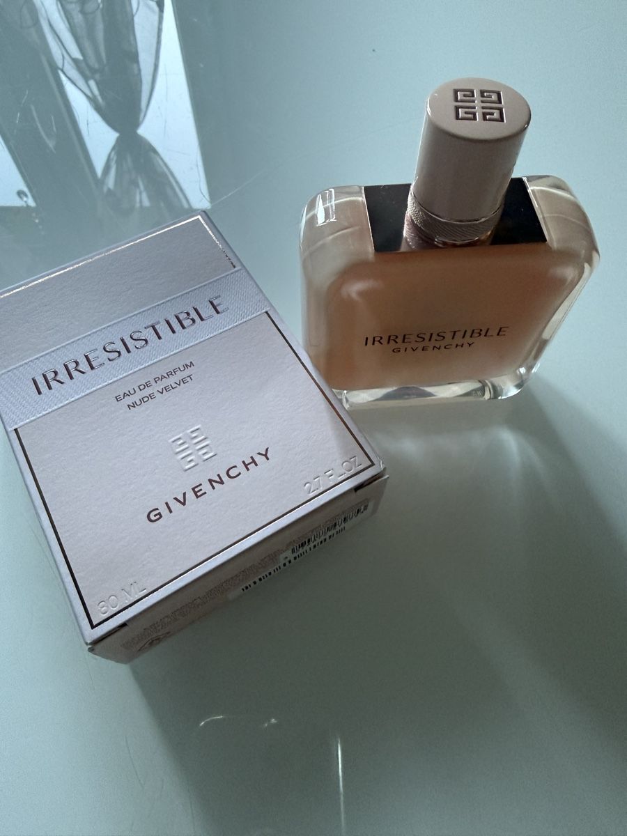 Givenchy Profumi & Eau de Toilette: Givenchy Irresistible Nude velvet – Nuovo e nell'imballaggio originale da Lausanne venduto da Doudoutze 2