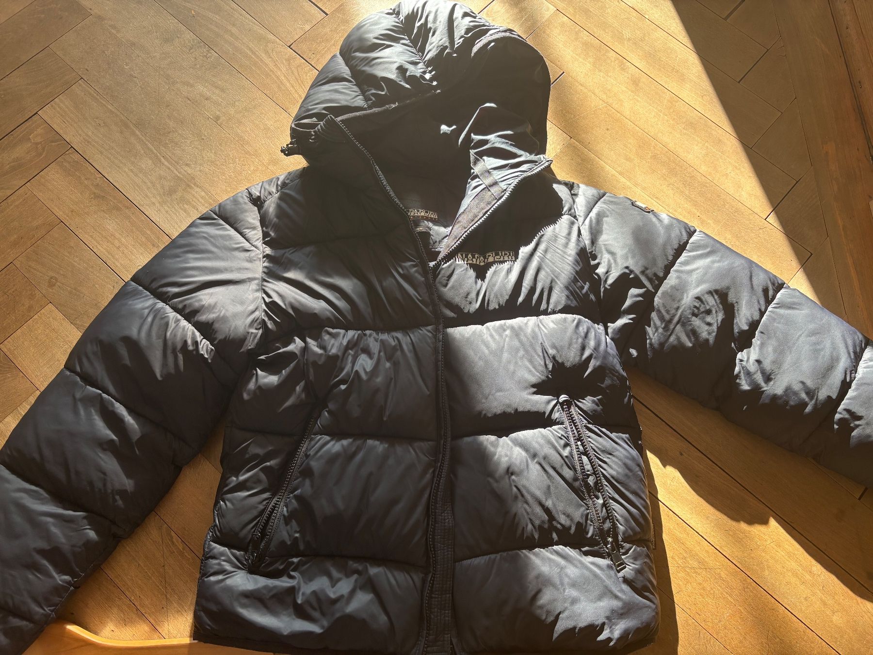 Napapijri Jacken: Winterjacke Napapijri – Gebraucht aus Bern von einsommer