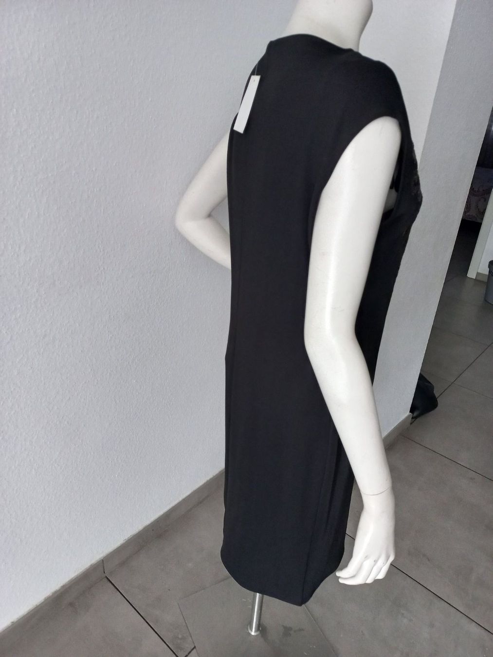Kleider: Kleid – Neu und originalverpackt aus Basel von zaa_7ft5 3