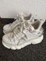Buffalo Plateau Sneakers weiss mit Schmetterlingen Gr 38
