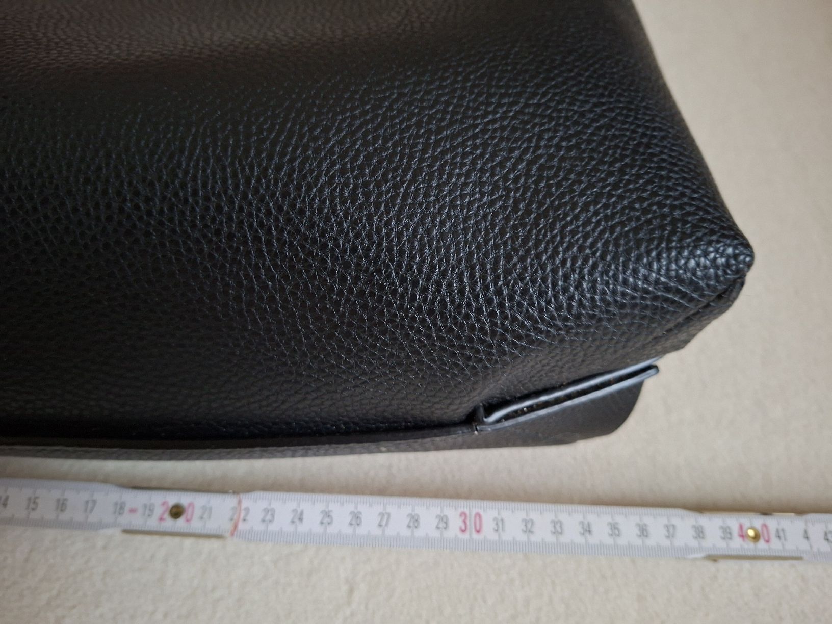 Guess Borse da donna: Guess Wende-Tasche schwarz/silber – Usato da Barzheim venduto da spitz01 3