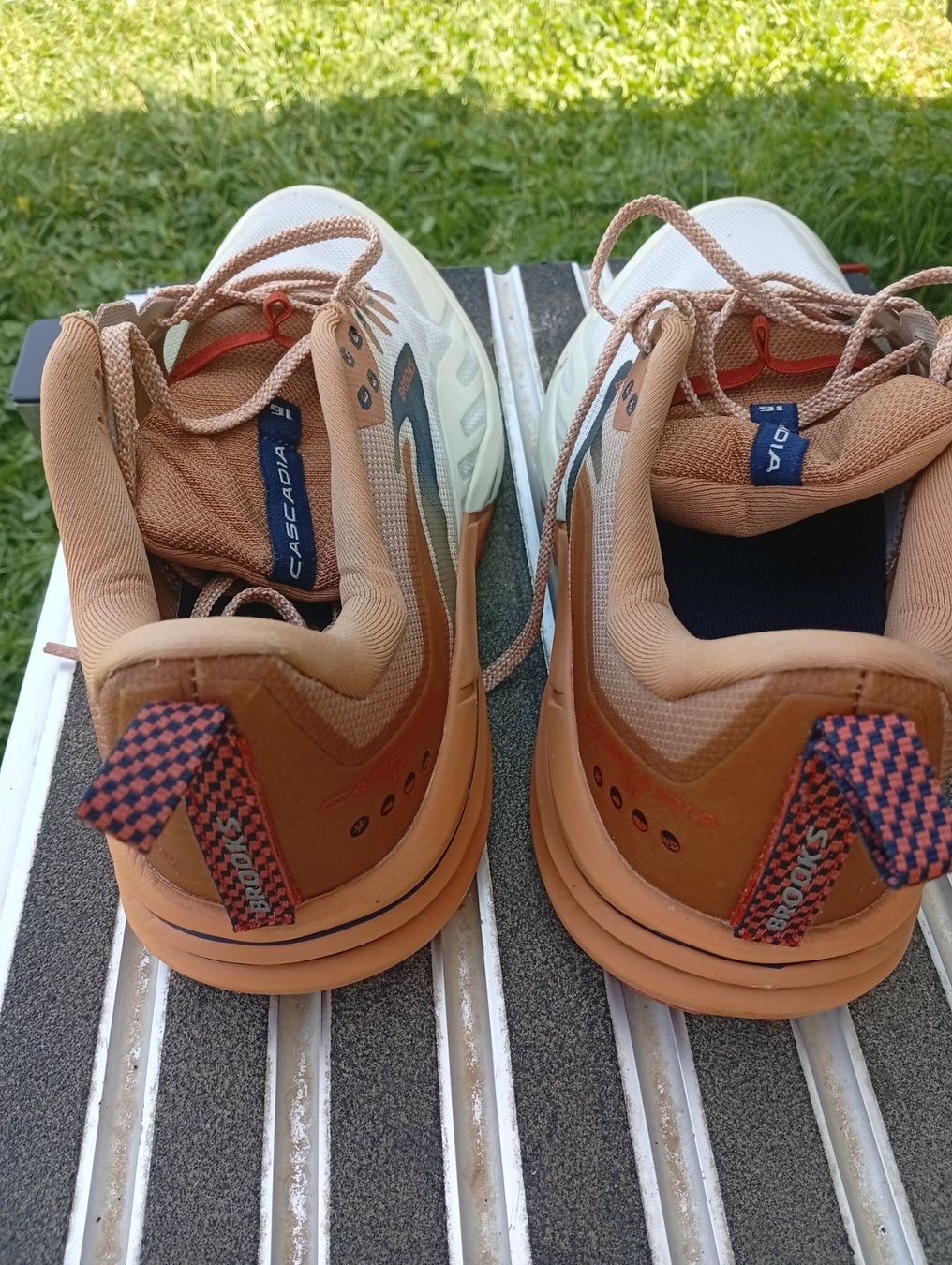 Brooks Chaussures hommes: Brooks Cascadia 16 – D'occasion à Weggis par lakelucerne 7