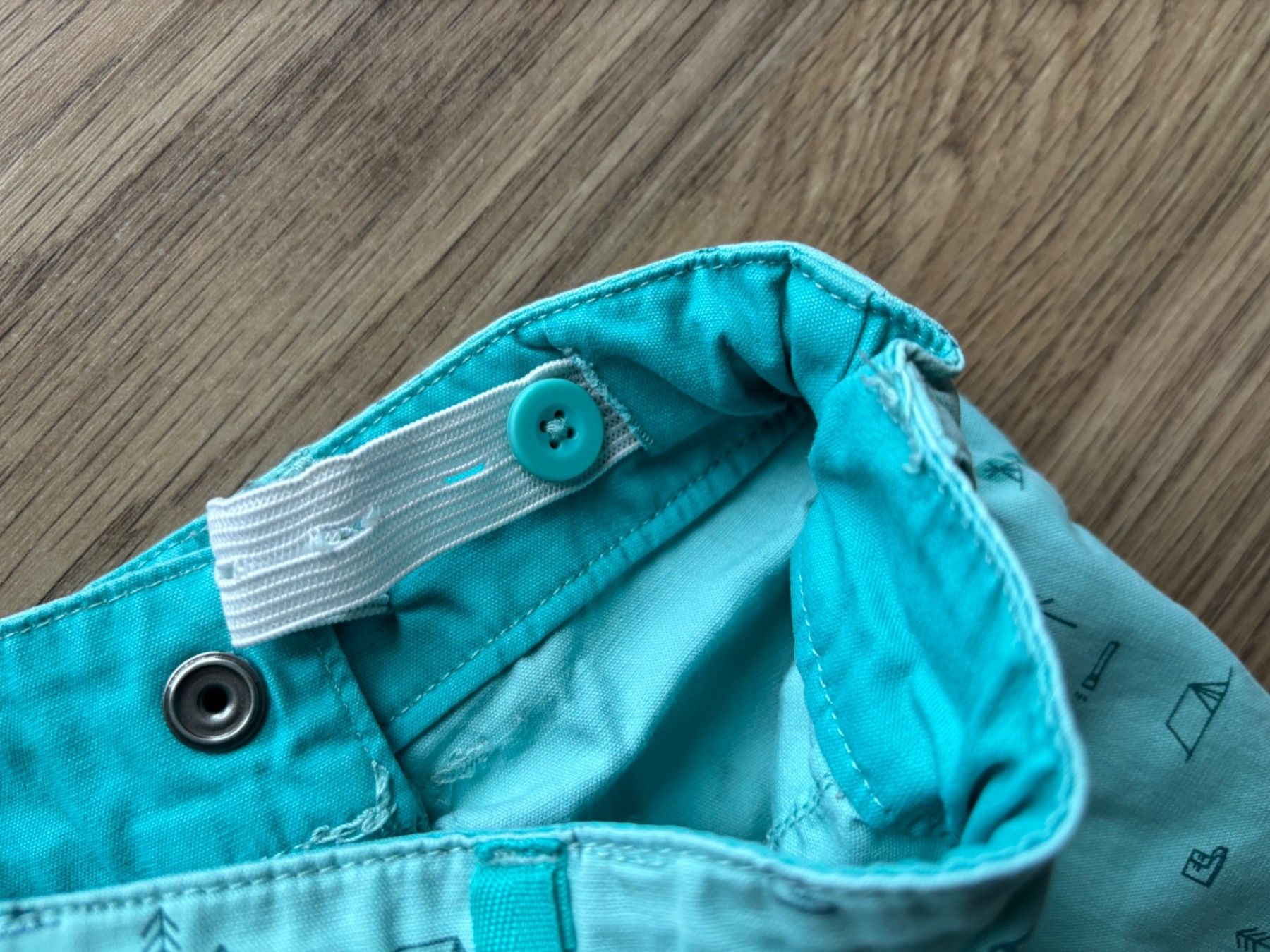 Pantaloni: 98-104_Denim Shorts – Usato da Versegeres venduto da kista 1