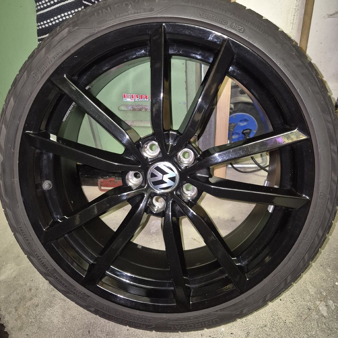 Pneumatici & Ruote complete: 19 Zoll Alufelgen Vw – Usato da Rieden SG venduto da Djoggeli 1