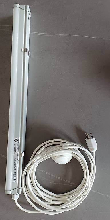 Lampade: Lampe IP 65 mit Kabel, Schalter, Stecker – Usato da Sursee venduto da sz1212