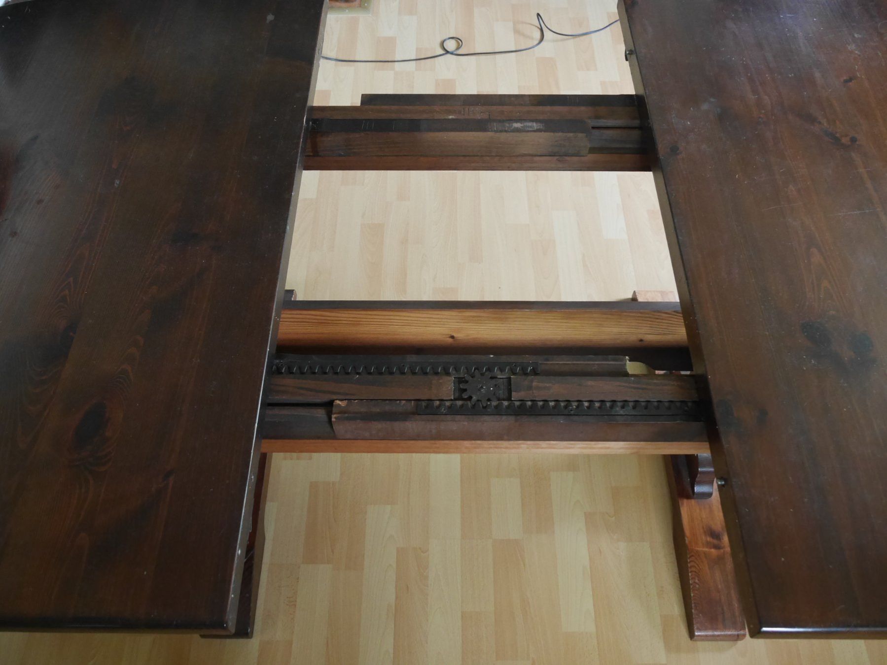 Tavoli: Massiver Holztisch (Klostertisch?) – Usato da Villnachern venduto da mar-X 5