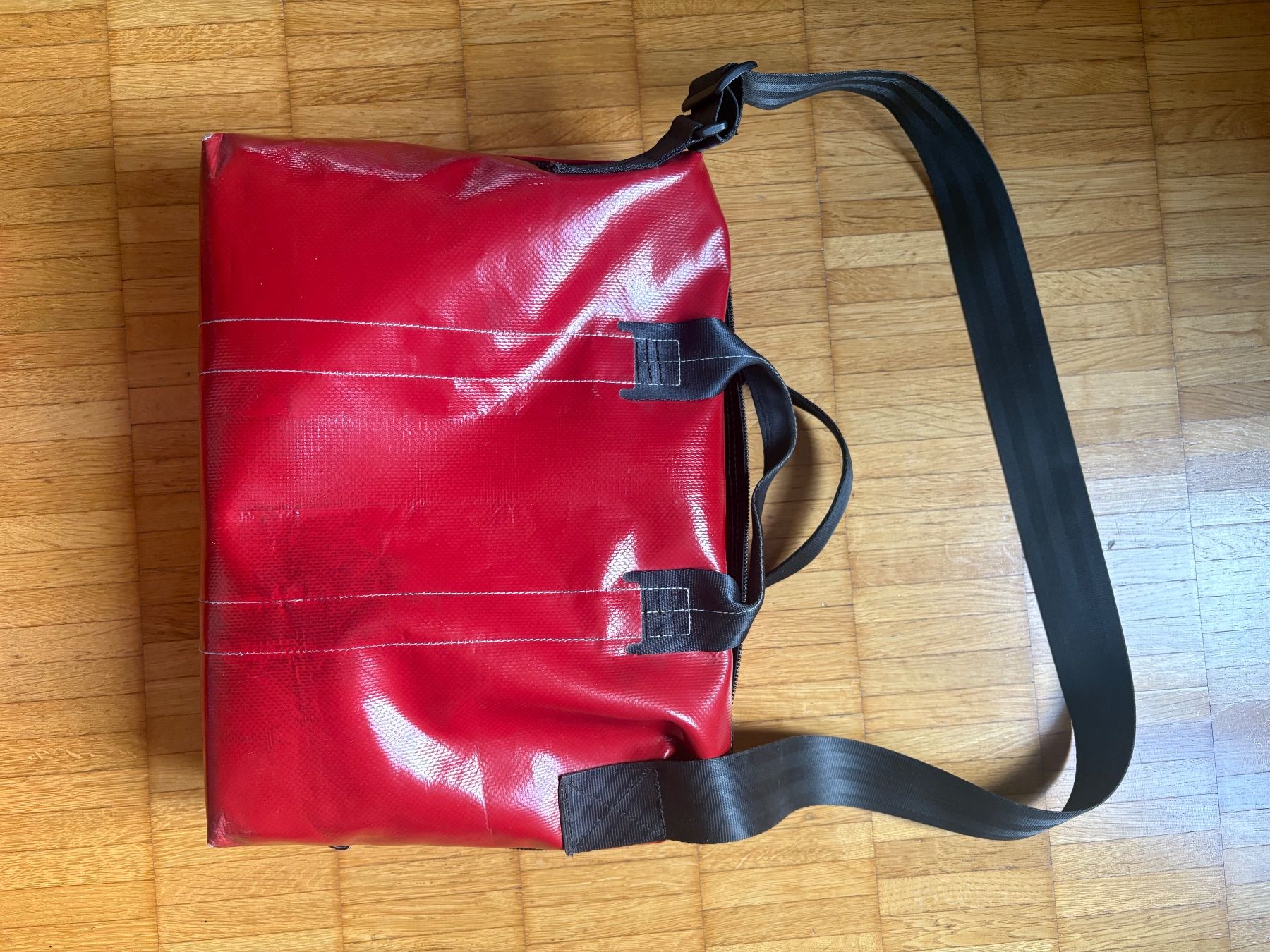 Freitag Sonstige Kleidung & Accessoires: Sac bandoulière FREITAG rouge – Gebraucht aus Bern von jps_8rbg 1