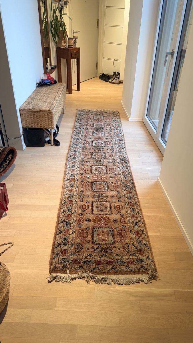Tappeti: Hand-Knotted Oriental Runner Rug, Geometric Pattern – Usato da Schlieren venduto da helena.Gini 3