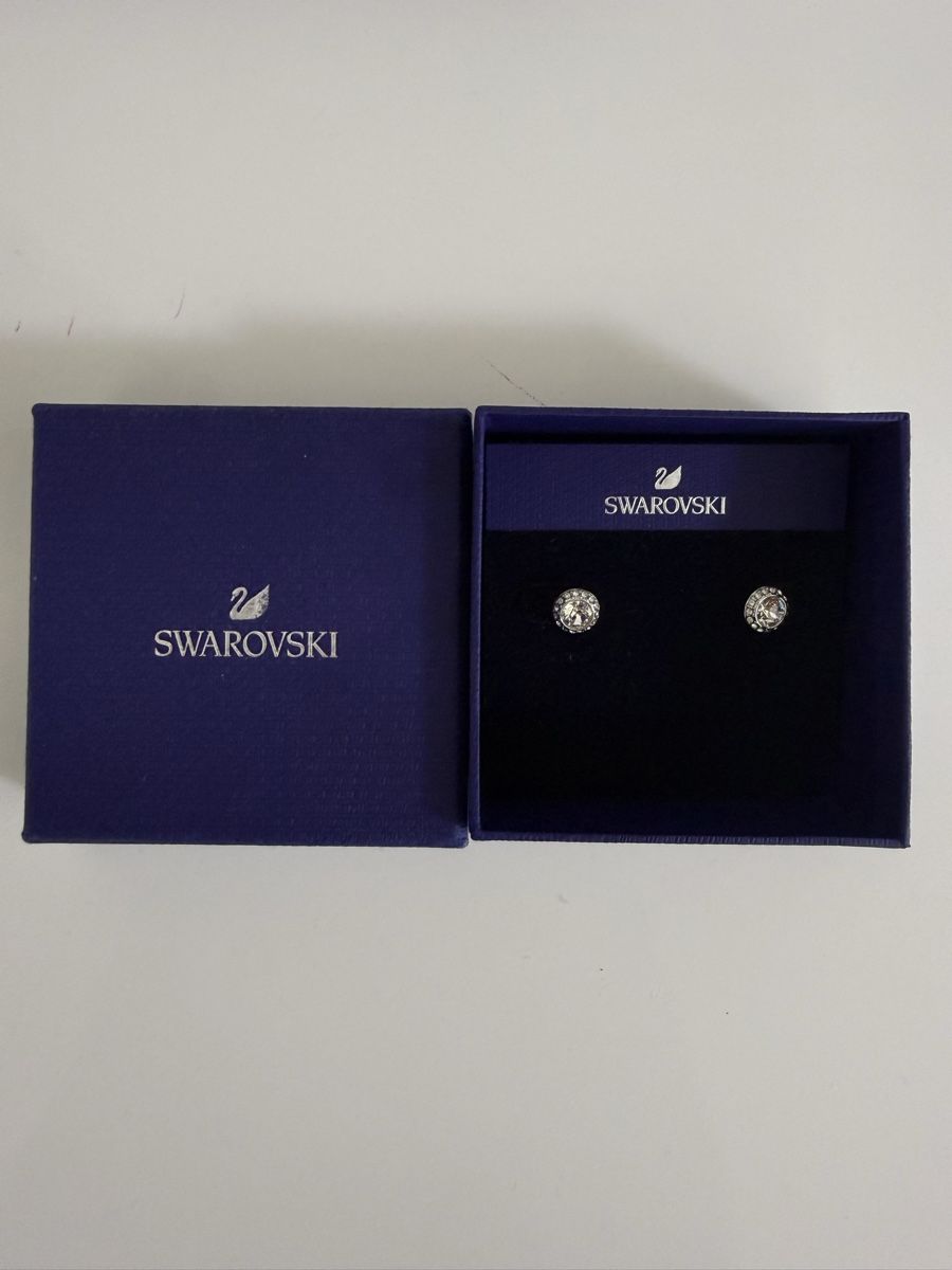 Swarovski Orecchini pendenti & Orecchini a lobo: Swarowski Ohrstecker, neu – Nuovo e nell'imballaggio originale da Gossau SG venduto da cuk_fyc6