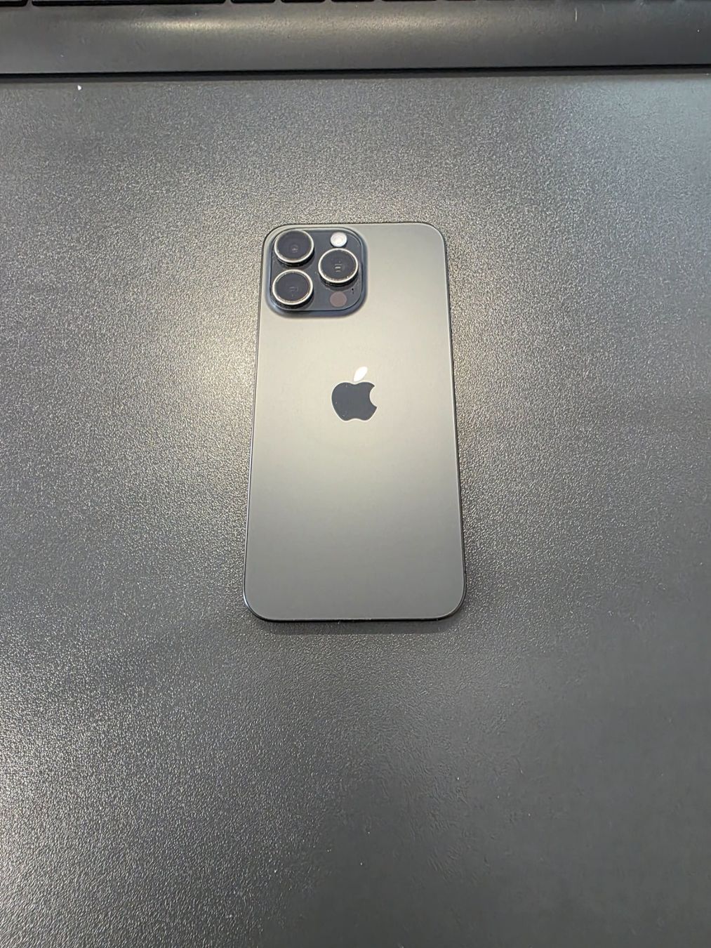 Apple Handys / Smartphones: Iphone 15 Pro Max 256GB – Gebraucht aus Wetzikon ZH von inf_vz8k 2