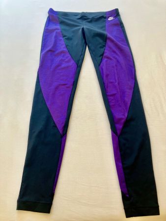 Nike DRI-FIT Leggings, Schwarz-Violett, Gr. S