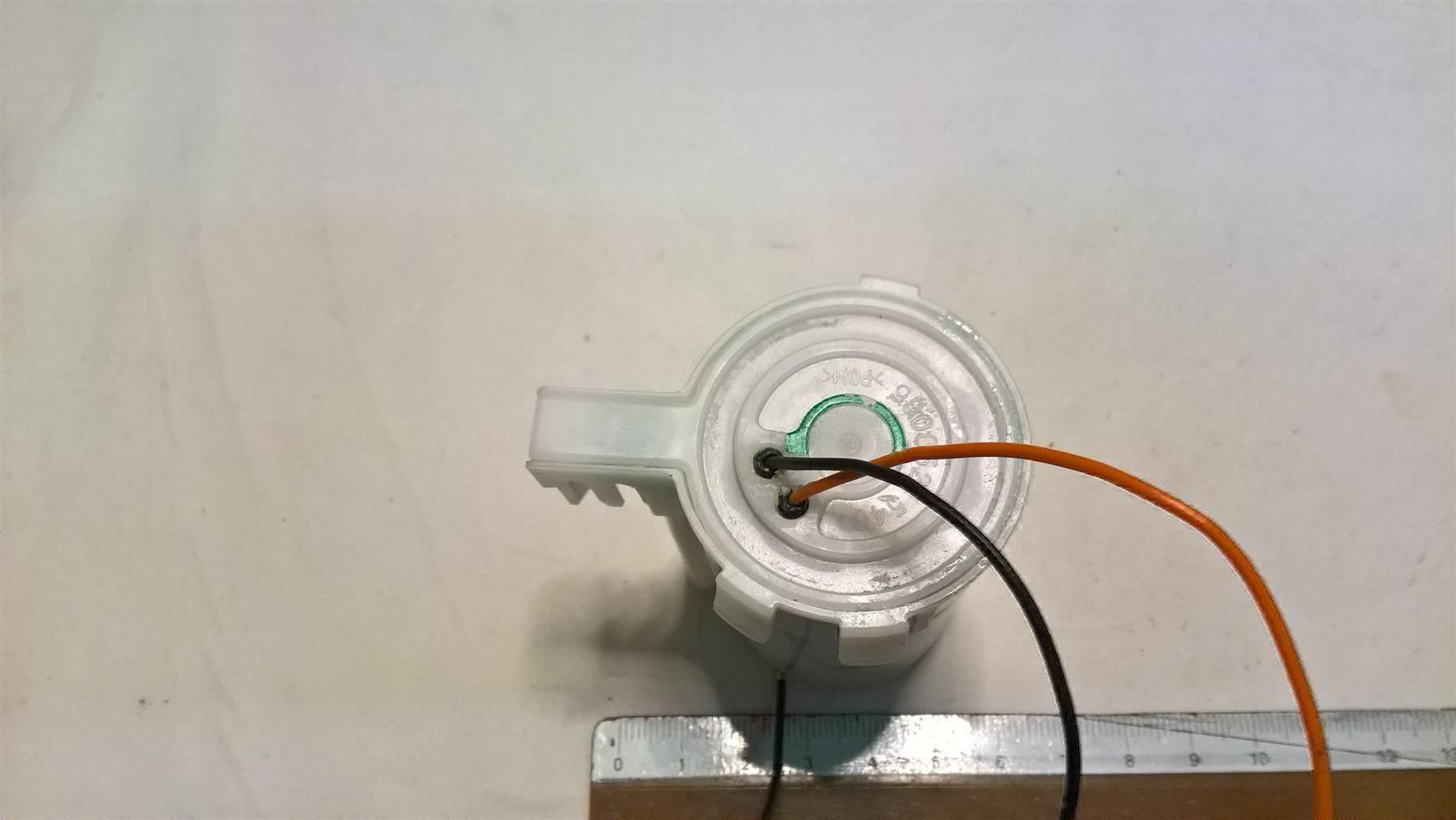 Sonstige Elektronik: Kleine Zahnrad Pumpe ca. 12V DC – Gebraucht aus Glarus von Mdelphi 2