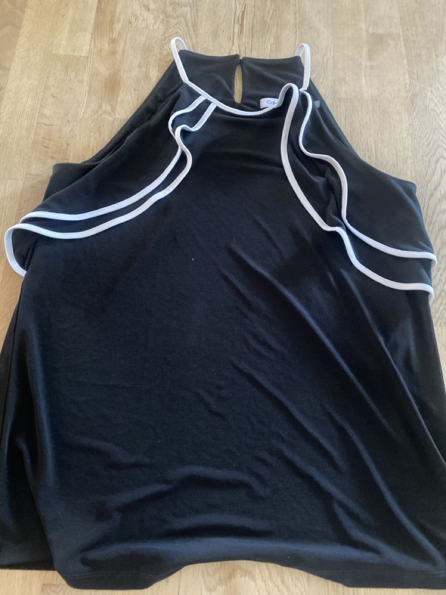 Calvin Klein Top: Black & white Trim Calvin Klein Top Small – Nuovo (secondo la descrizione) da Zürich venduto da maferv_23