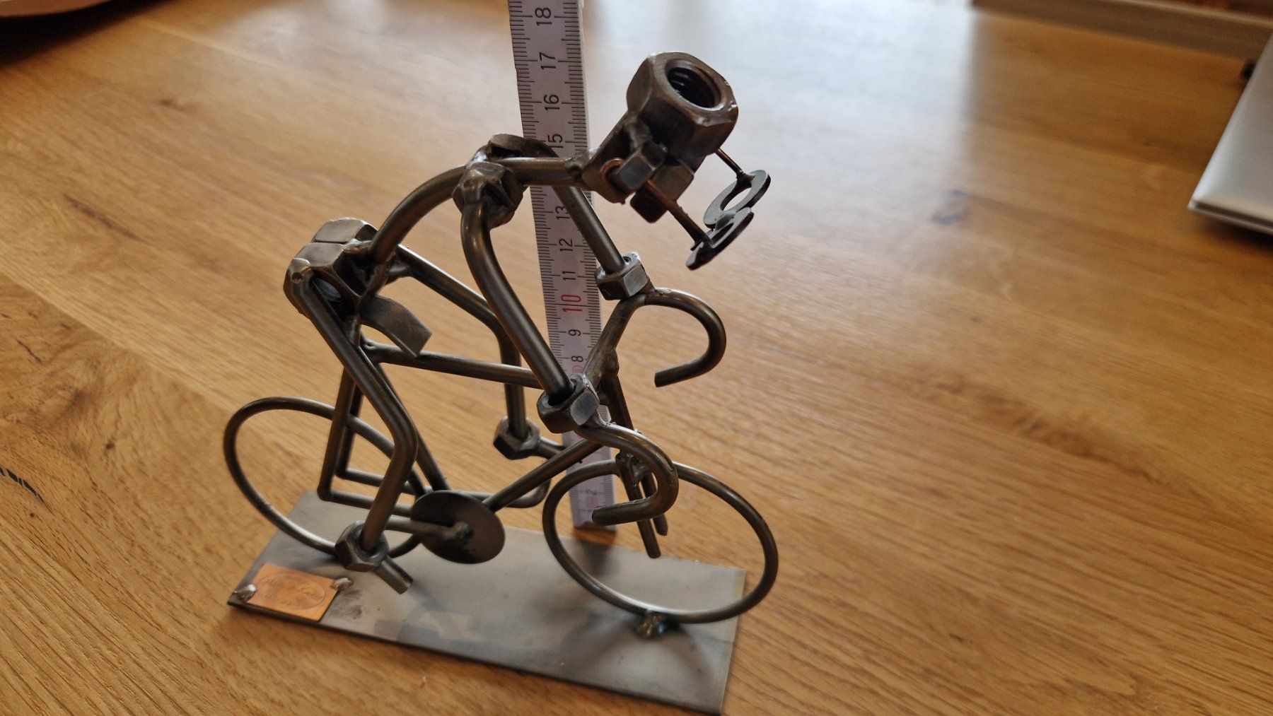 Skulpturen & Statuen: Deko Velofahrer aus Metall – Neu (gemäss Beschreibung) aus Roggliswil von Crosser17