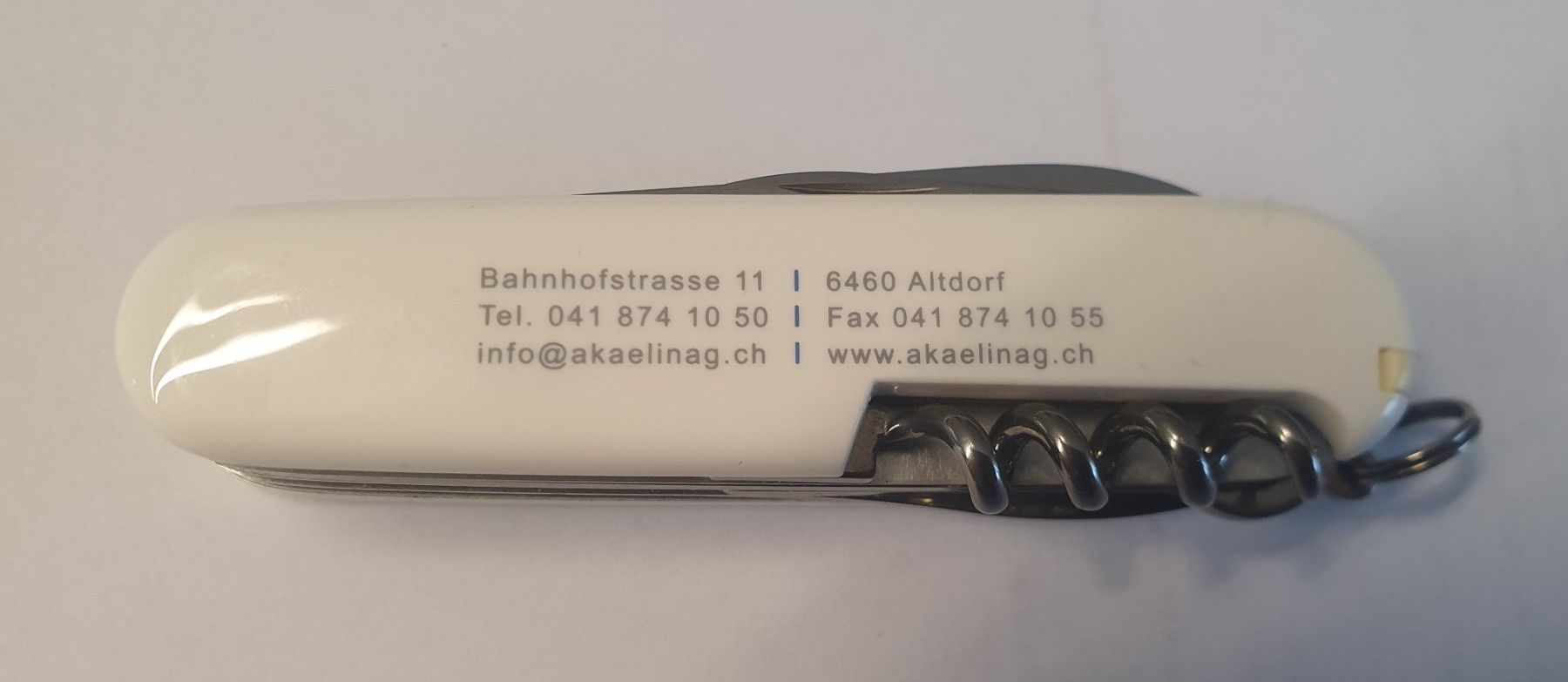 Victorinox Coltelli tascabile: 5 Victorinox Sackmesser mit Logo – Nuovo (secondo la descrizione) da Härkingen venduto da MarianneSi 1