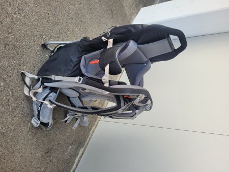 Vaude Shuttle Base Kindertrage – Schwarz, sehr guter Zustand
