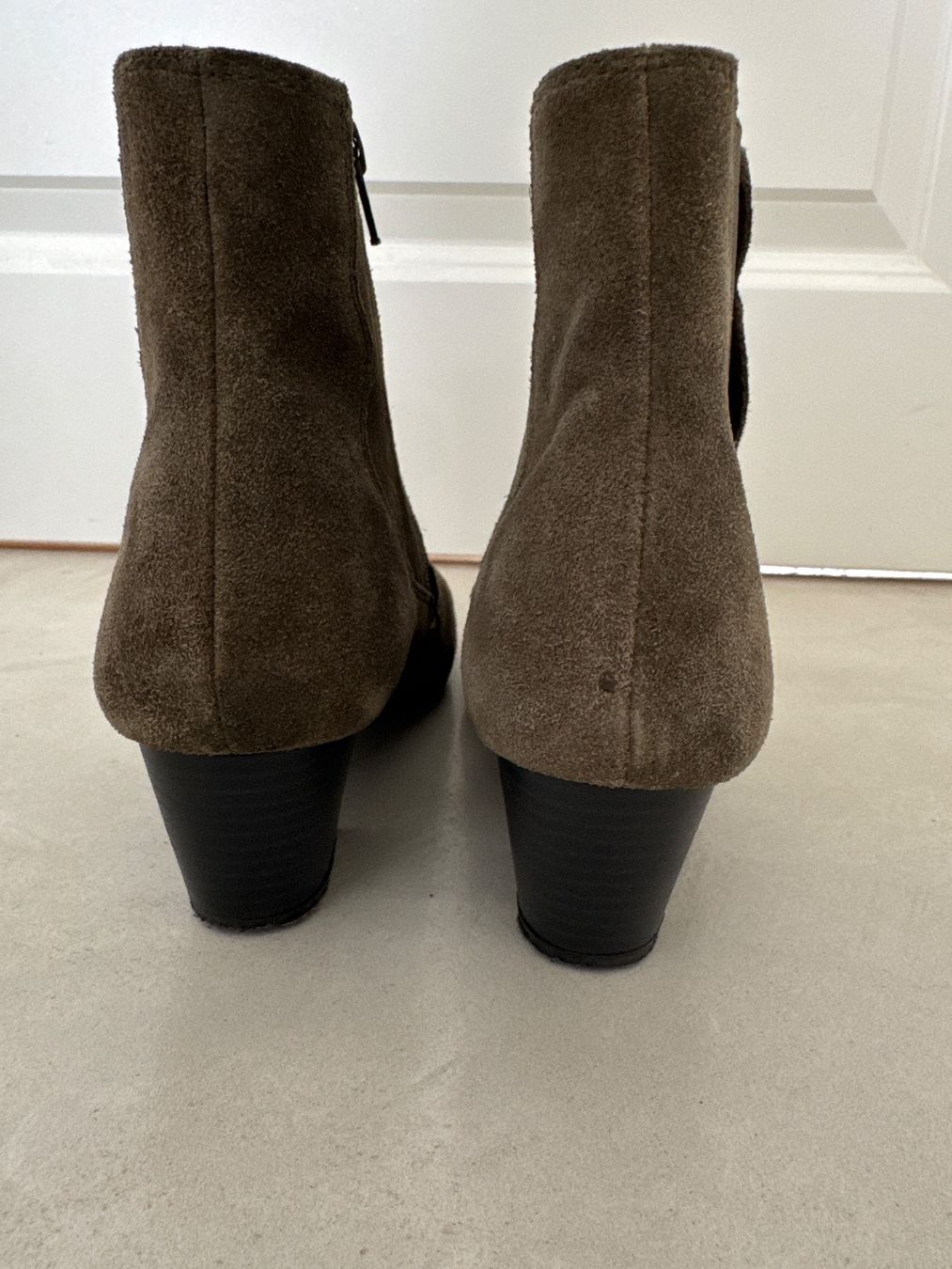 Promod Scarpe da donna: Belles bottines vertes kaki en daim – Usato da giffers venduto da sev_c9x9 3