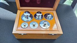 Gewichtssatz mit Holzbox und 6 Gewichten