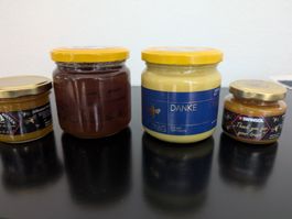 Kundengeschenk: Schweizer Honig mit eigenem Etikett