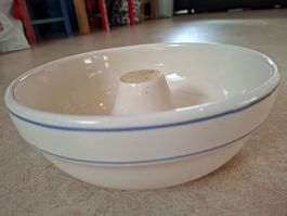Backform Keramik Gugelhupf traditionell mit zwei blauen Ring