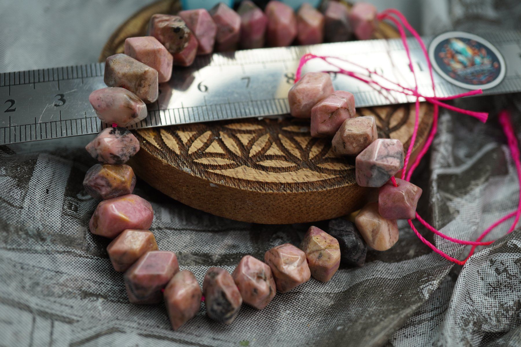 Minerali & Pietre curative: Rhodonite       xForm   Strang   (Räumung!) – Nuovo e nell'imballaggio originale da Eschenbach SG venduto da topstone 2