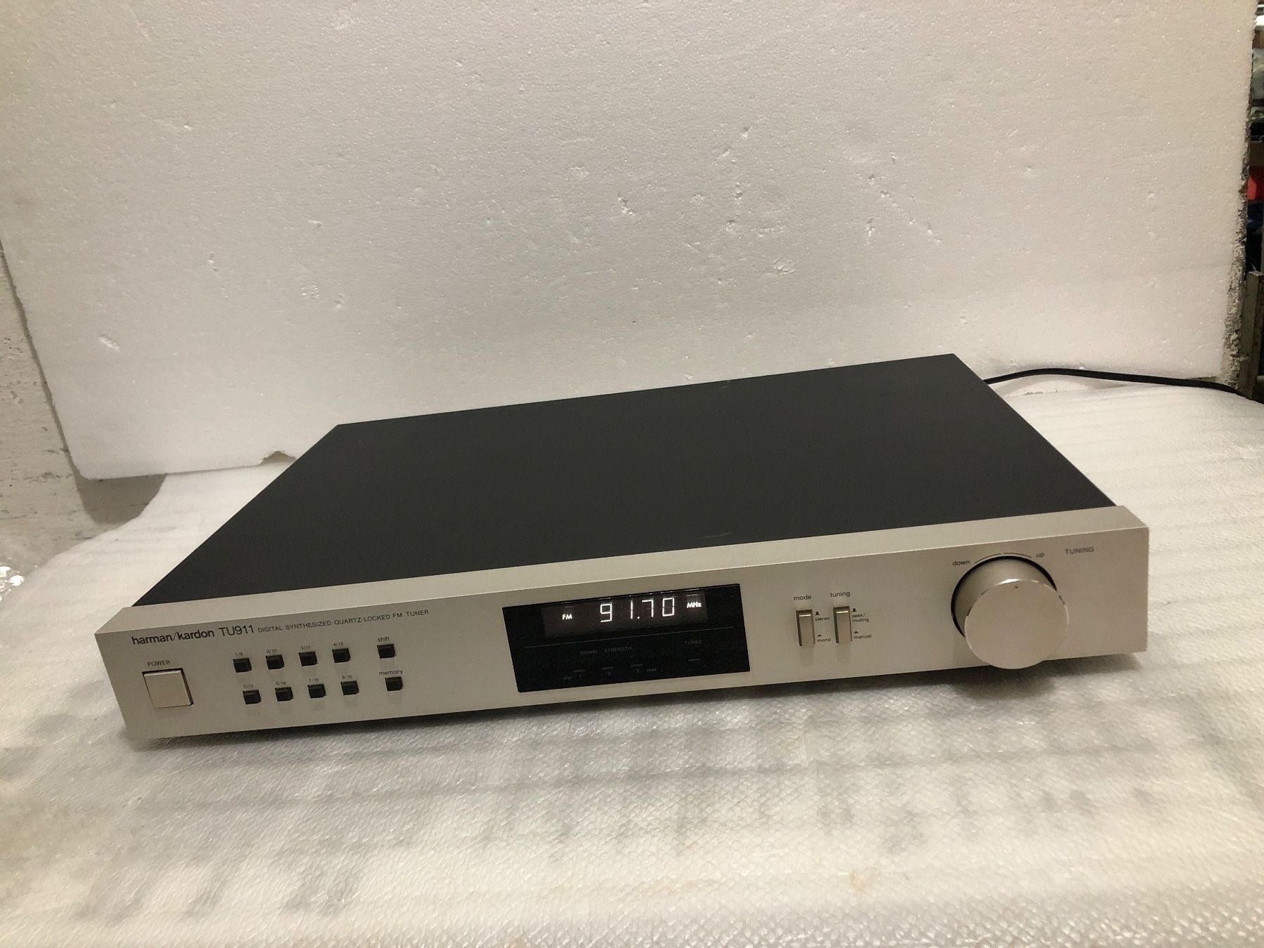 Harman-Kardon Radio: Tuner Harman Kardon TU911 – Usato da Biel-Bienne venduto da alos07
